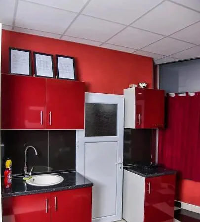 Ajax Apartment *